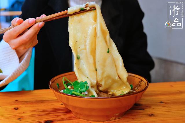 重庆游品美食图鉴：从火锅到螺蛳粉，妈妈再也不用担心我挑食了