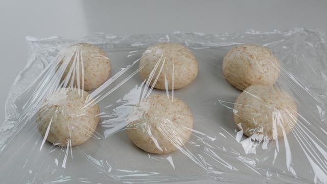 日本大师独创的芦笋尾面包，简直就是唇齿间的奢侈感受