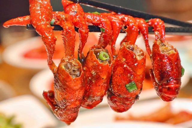 1天卖6吨，上过《天天向上》，“一生必吃的小龙虾”来福州了