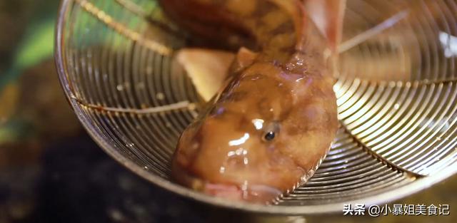 这海鲜长得像刺猬，来烟台第一次吃，这么做味道确实棒