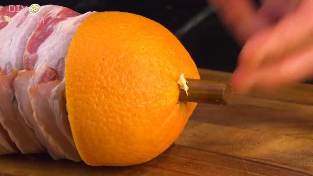 「烘焙教程」创意料理—教你做柳橙培根鸡肉卷，清爽不腻
